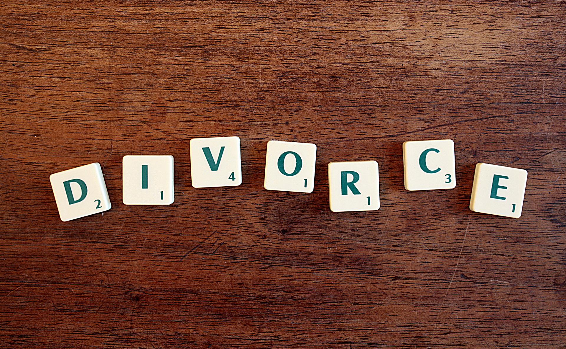 Comment se passe le partage des biens après le divorce ?