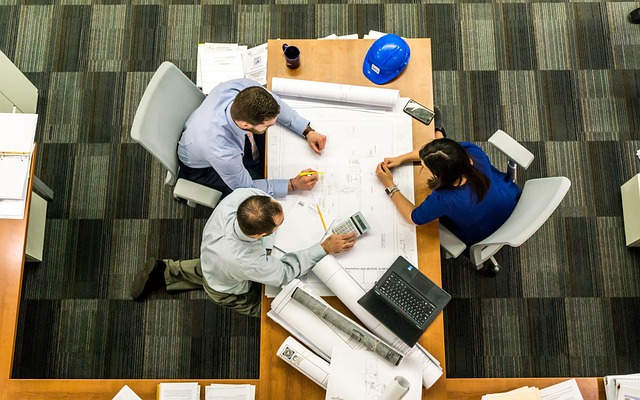Comment le respect des lois d'entreprise peut-il aider une entreprise à réussir?