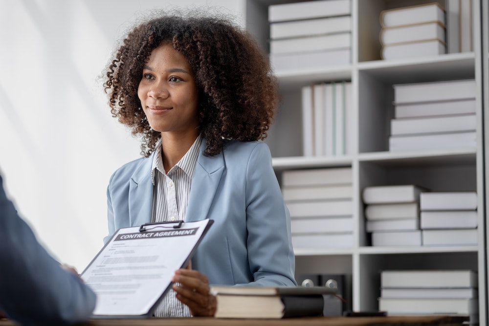 Les règles de confidentialité dans la rédaction de contrats : un enjeu crucial pour les entreprises