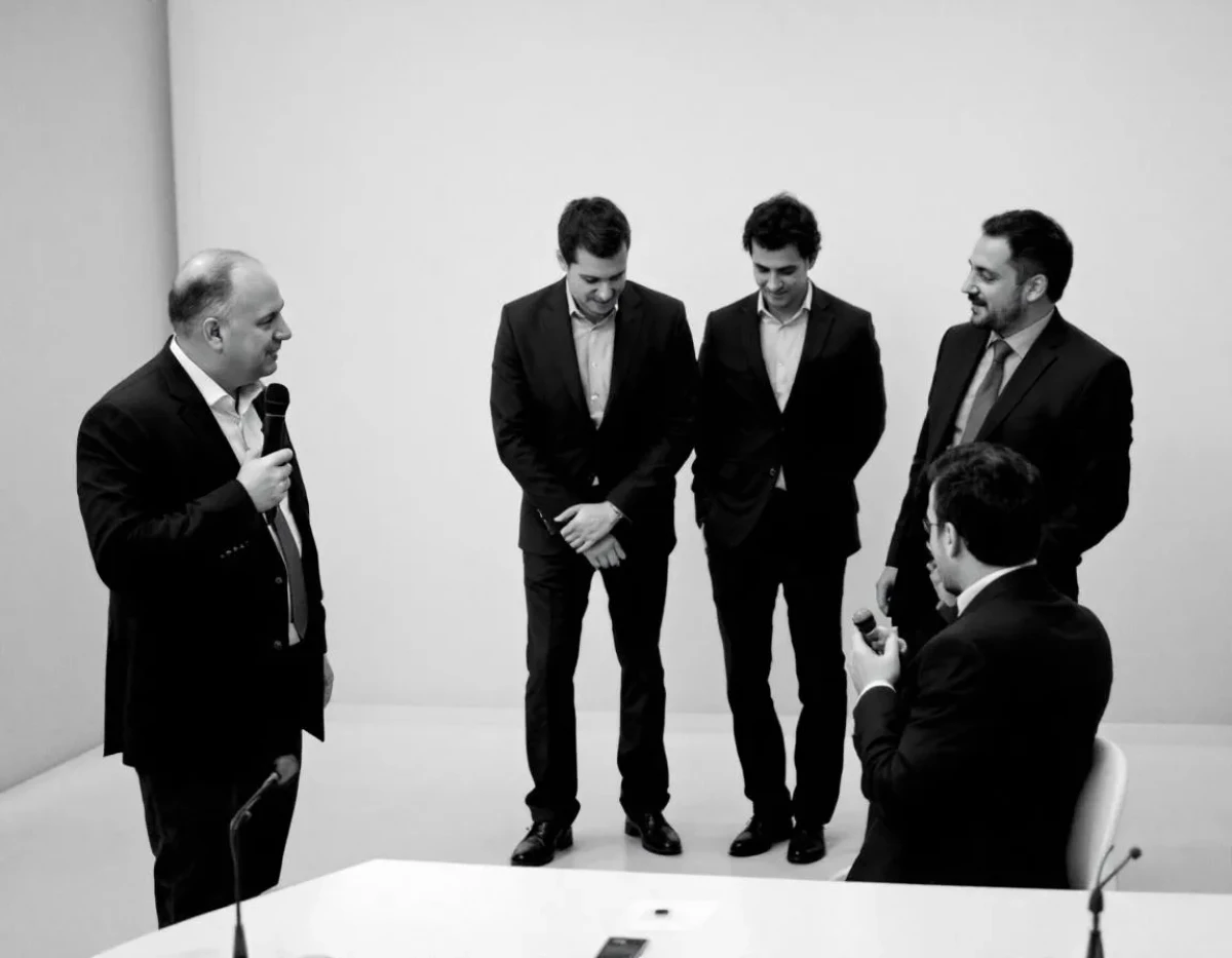 La Médiation Commerciale : Transformer les Conflits en Opportunités d'Affaires